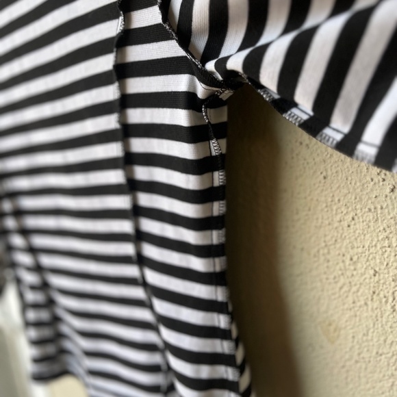 Valia single button jacket B/W stripe blazer - Picture 12 of 13